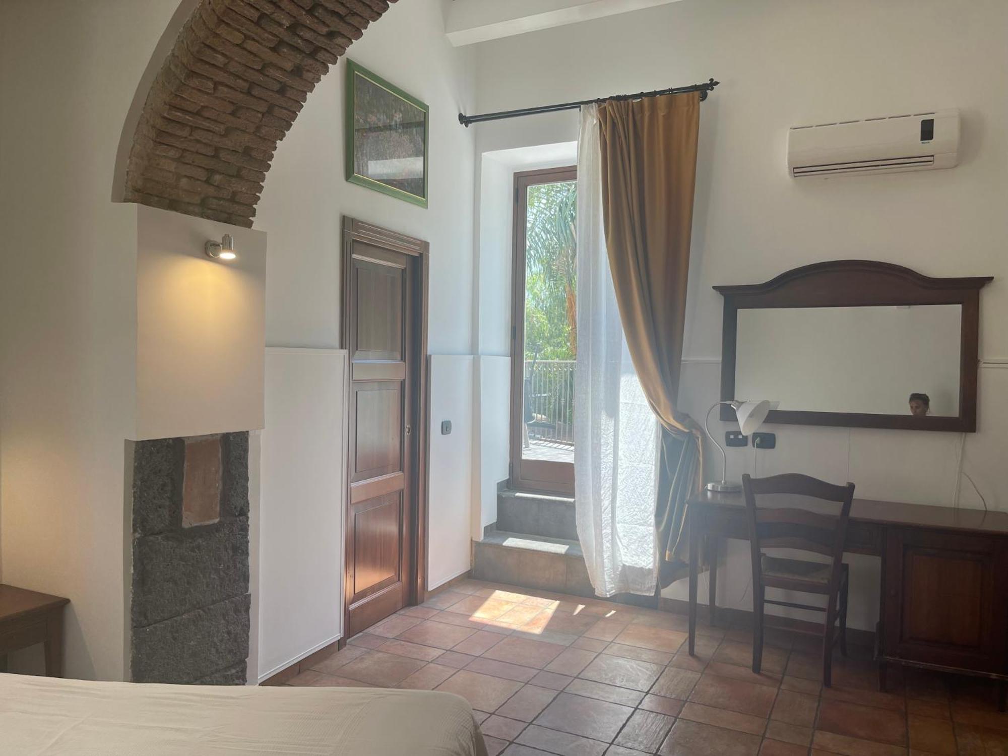 Hotel Capomulini 3 Stelle Acireale Zewnętrze zdjęcie